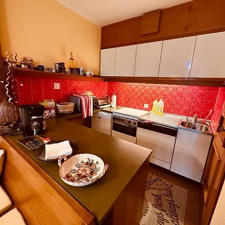 Almblick In Ruhiger Lage *