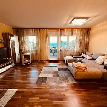 Almblick In Ruhiger Lage *