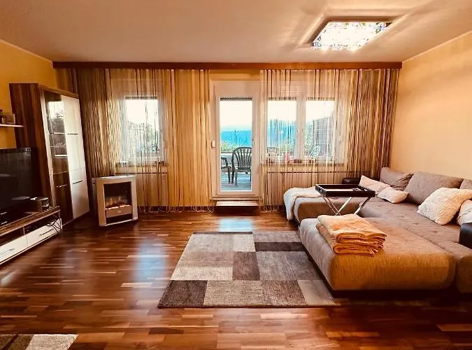 Almblick In Ruhiger Lage *